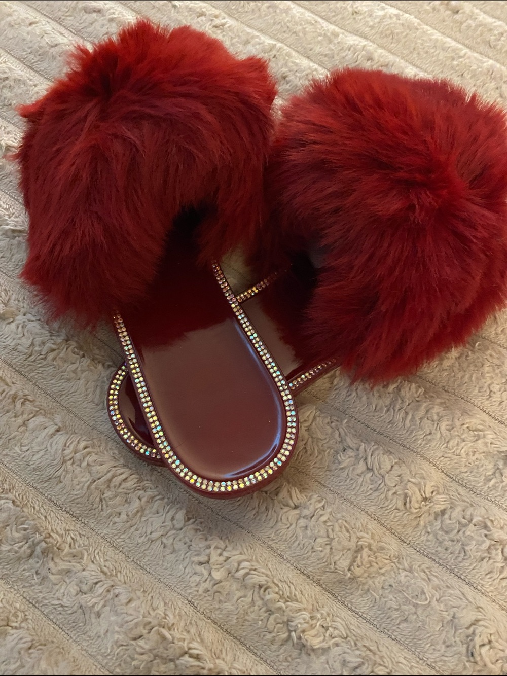 Cozy Fur Slide Sandals - Red - Picture 3 of 4